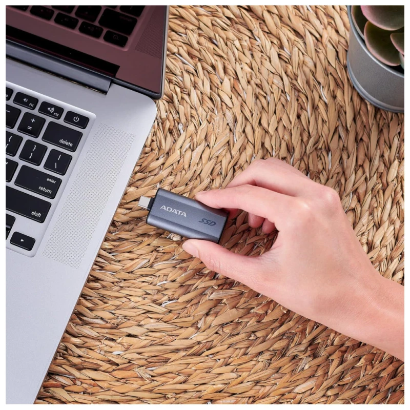 Disque Dur Adata Portable SSD SC750 USB-C 1To (SC750-1000G-CCBK)